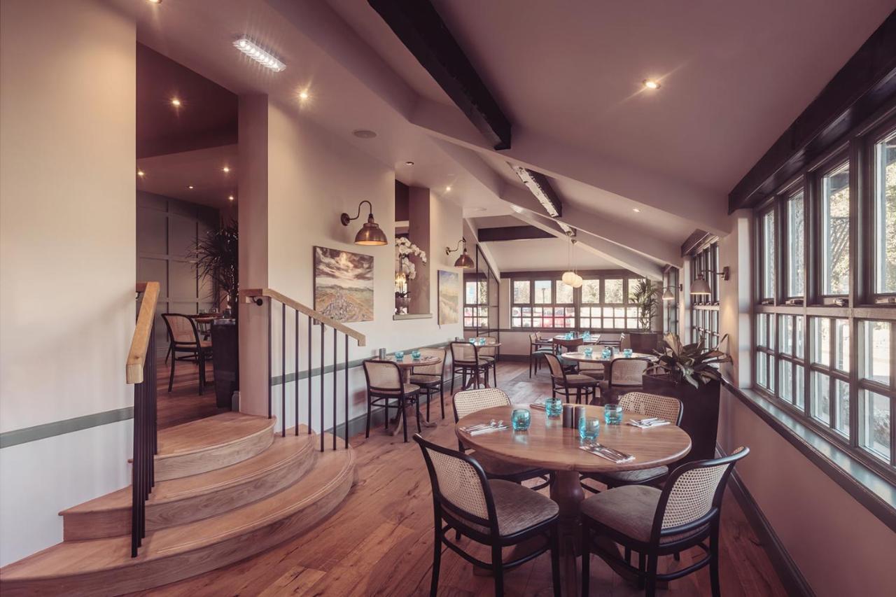 Longlands Inn & Cottages Carnforth Ngoại thất bức ảnh The restaurant at the hotel