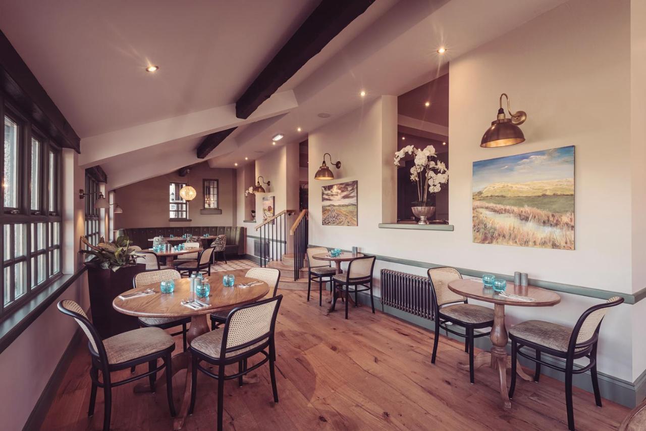Longlands Inn & Cottages Carnforth Ngoại thất bức ảnh The restaurant at The Old Ship Hotel