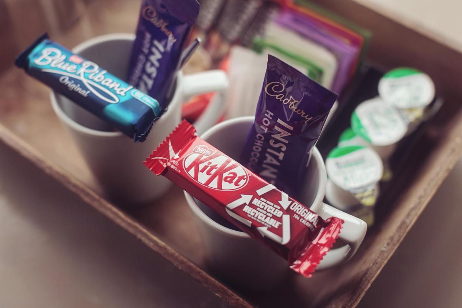 Longlands Inn & Cottages Carnforth Ngoại thất bức ảnh KitKat, Quality Street and After Eight